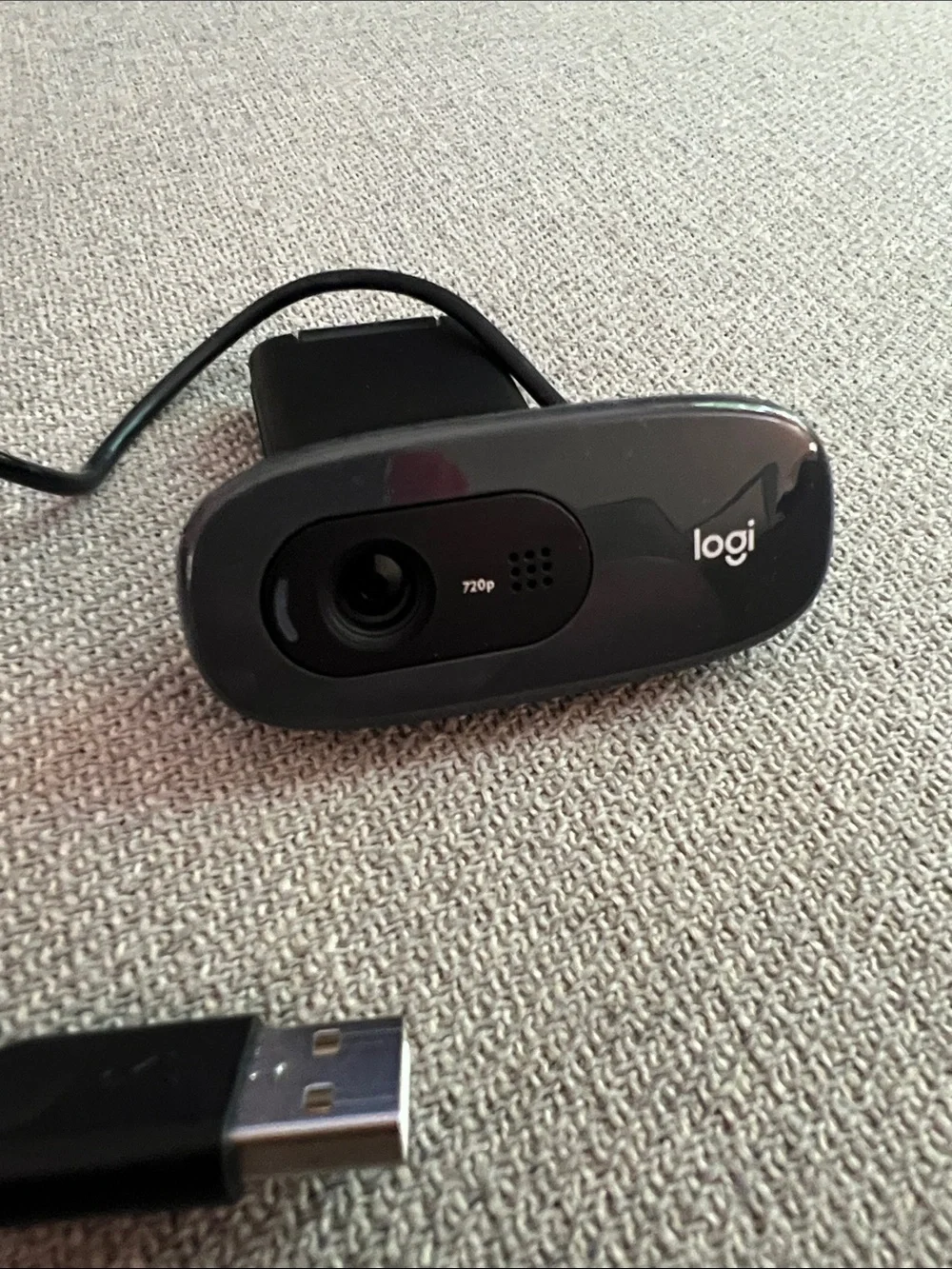 black Logitech C270 HD webcam designed for video calling and recording.